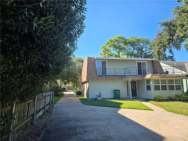 $335,000 | 641 Jefferson Heights Avenue, New Orleans, LA 70121