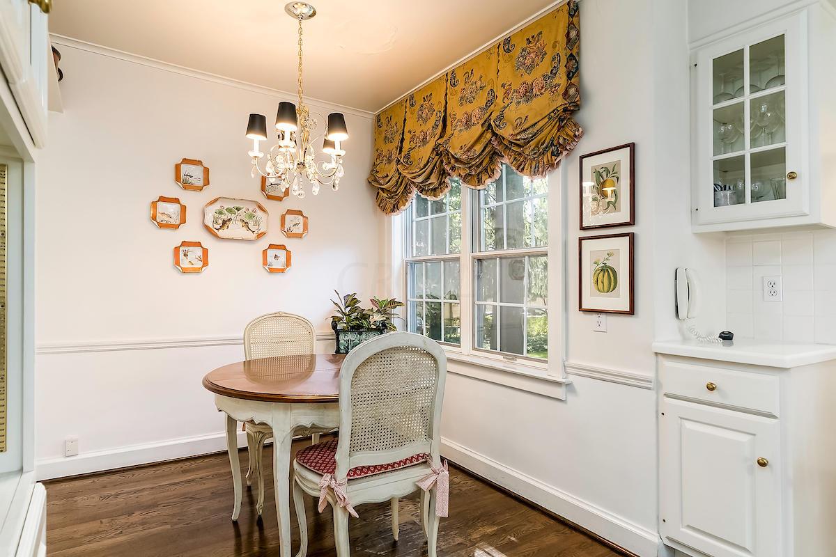 2425 Brentwood Road Columbus, OH 43209 - Photo 14 of 29