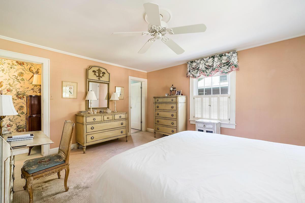 2425 Brentwood Road Columbus, OH 43209 - Photo 19 of 29