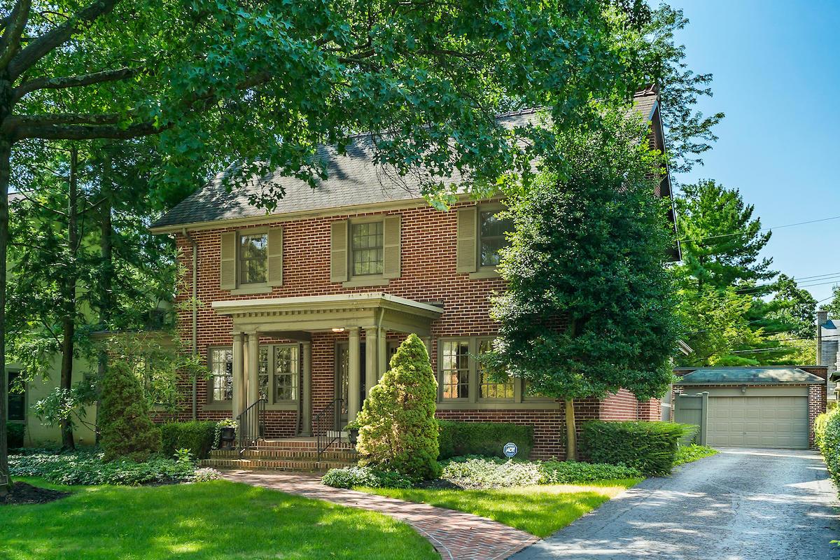 2425 Brentwood Road Columbus, OH 43209 - Photo 2 of 29