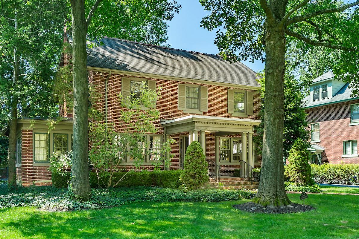 2425 Brentwood Road Columbus, OH 43209 - Photo 3 of 29