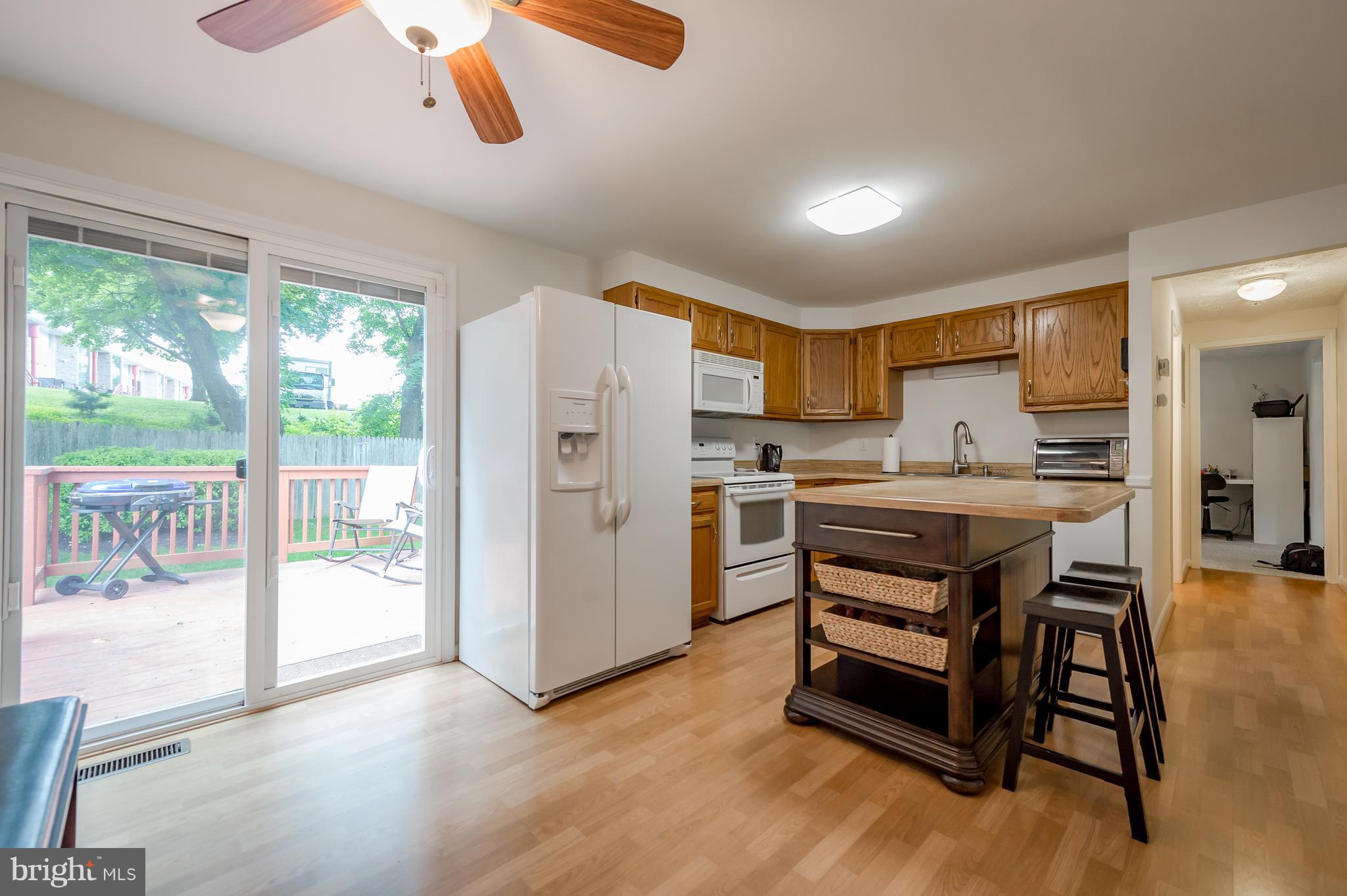 7318 Torran Rocks Way Gaithersburg, MD 20879 - Photo 8 of 30 Kitchen