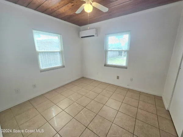 $1,400 | 1812 Guava Avenue, Melbourne, FL 32935