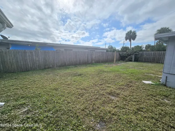 $1,400 | 1812 Guava Avenue, Melbourne, FL 32935
