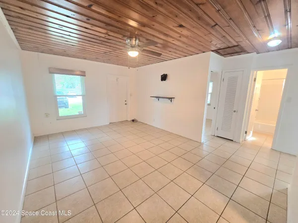 $1,400 | 1812 Guava Avenue, Melbourne, FL 32935