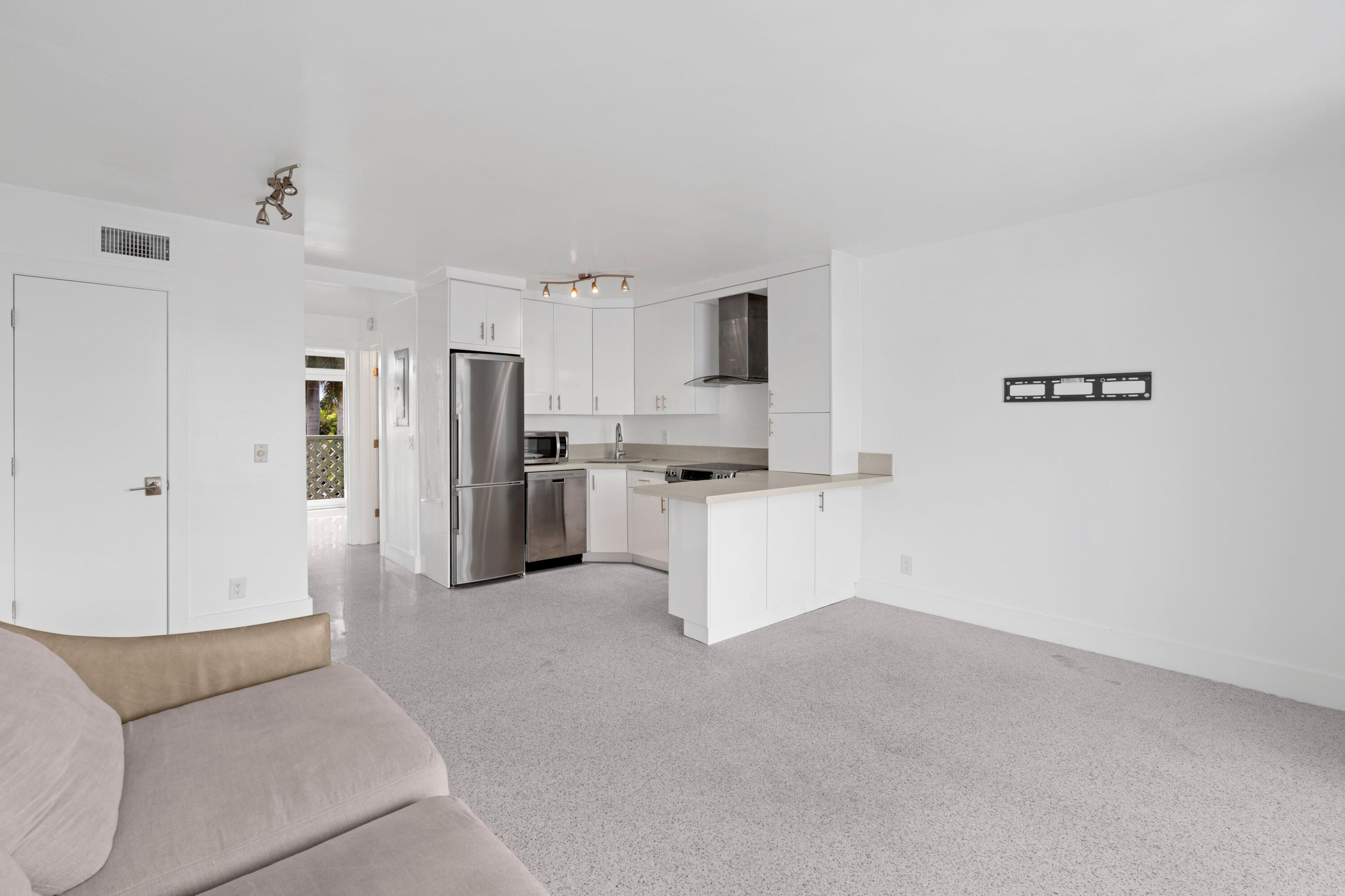 55 NE Spanish Trail 2010, Boca Raton