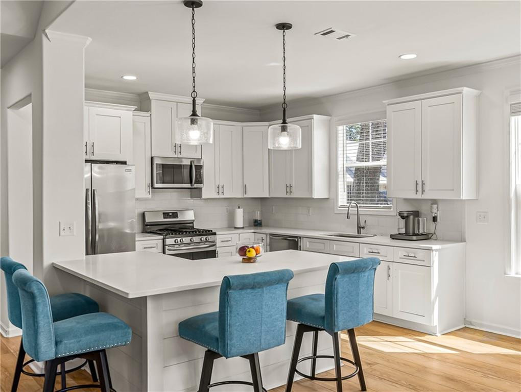 1038 Captains Cv Way St. Simons Island, GA 31522 - Photo 10 of 22 Photo 10
