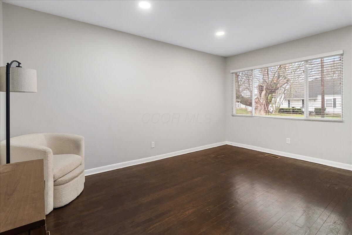 2992 Howey Road Columbus, OH 43224 - Photo 10 of 25 10-Living