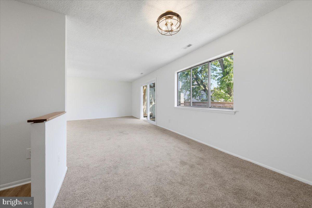63 Sandra Road Voorhees, NJ 08043 - Photo 10 of 36