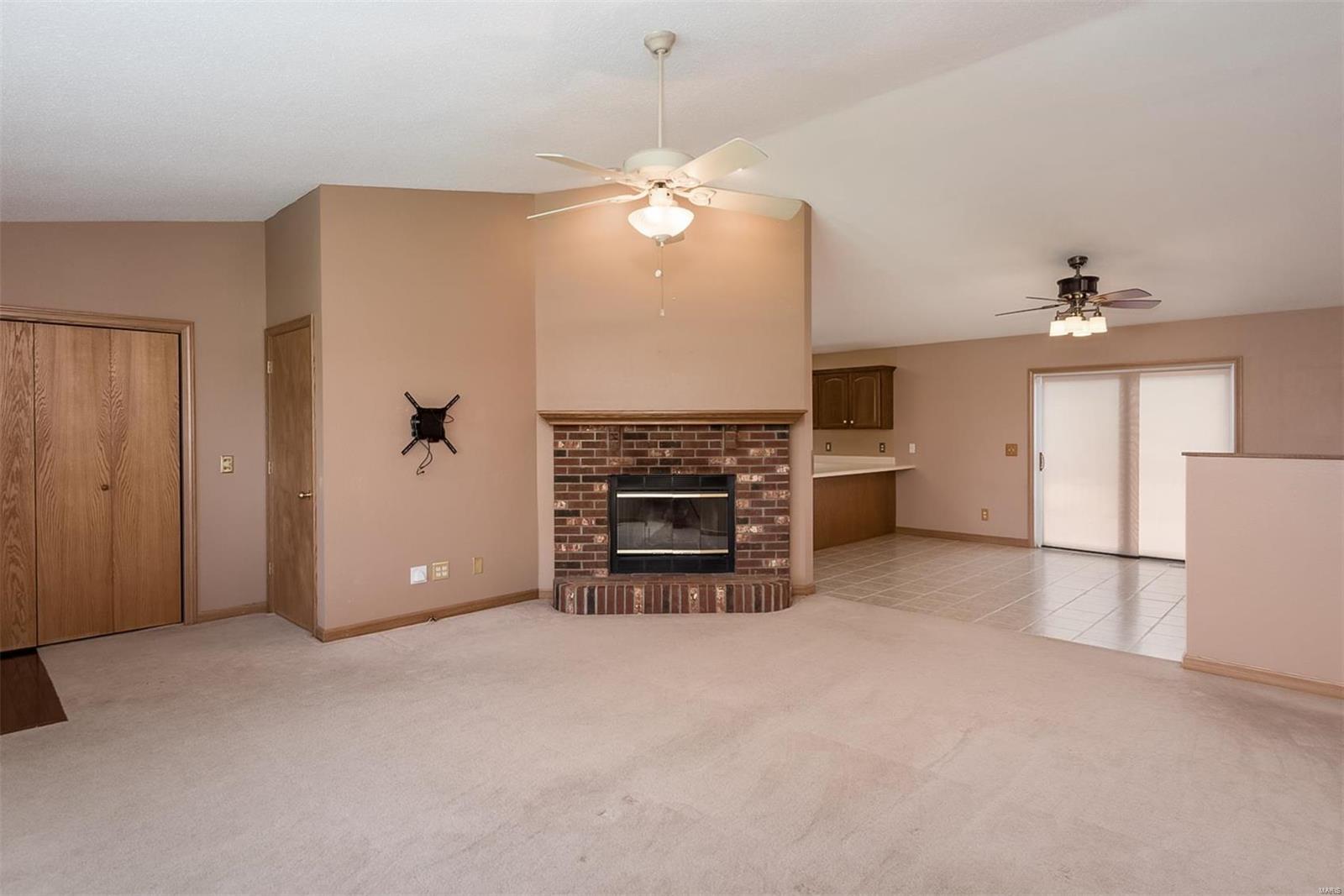 8540 Oak Hill School Road Lebanon, IL 62254 - Photo 5 of 22 Gallery Image 5