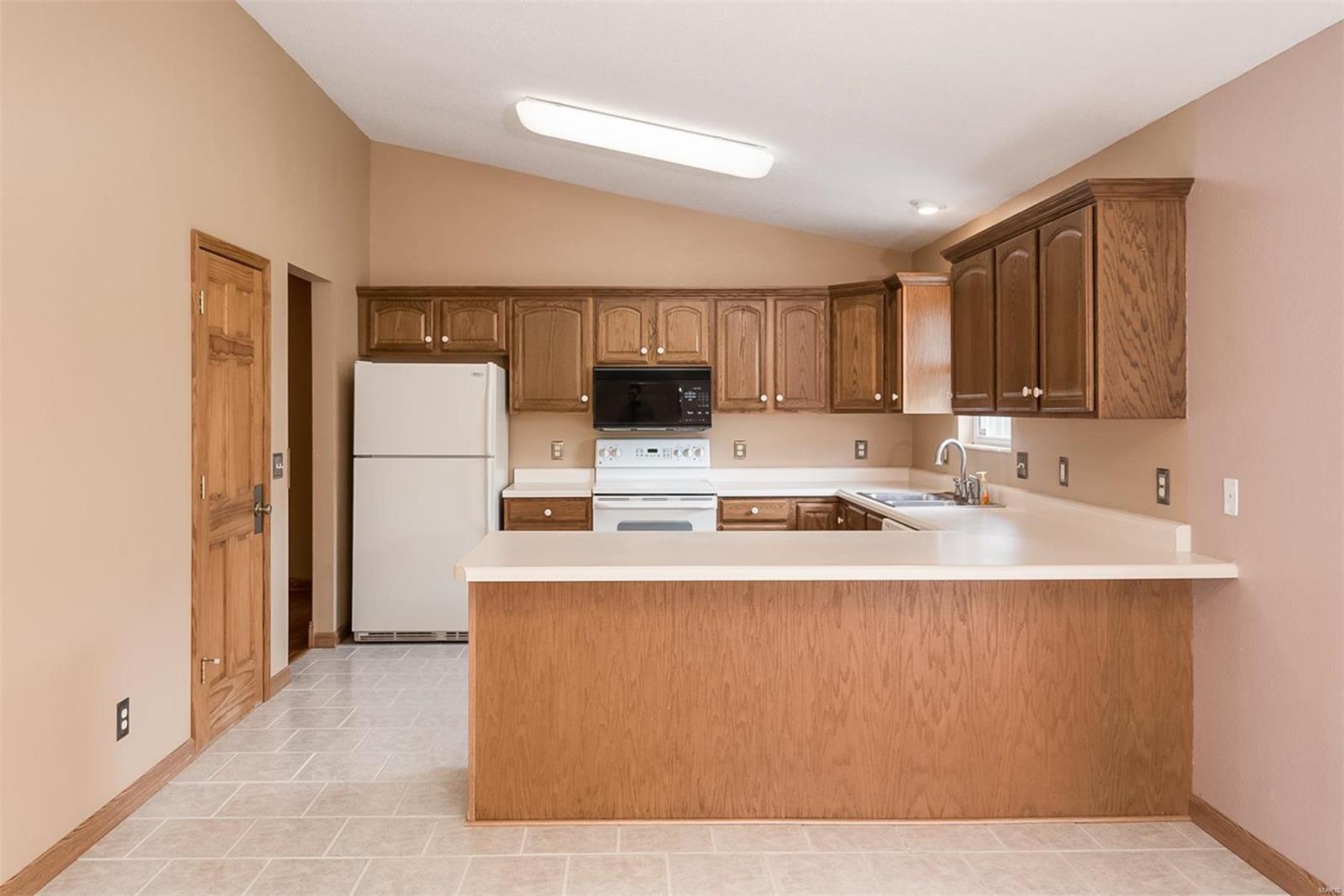 8540 Oak Hill School Road Lebanon, IL 62254 - Photo 7 of 22 Gallery Image 7