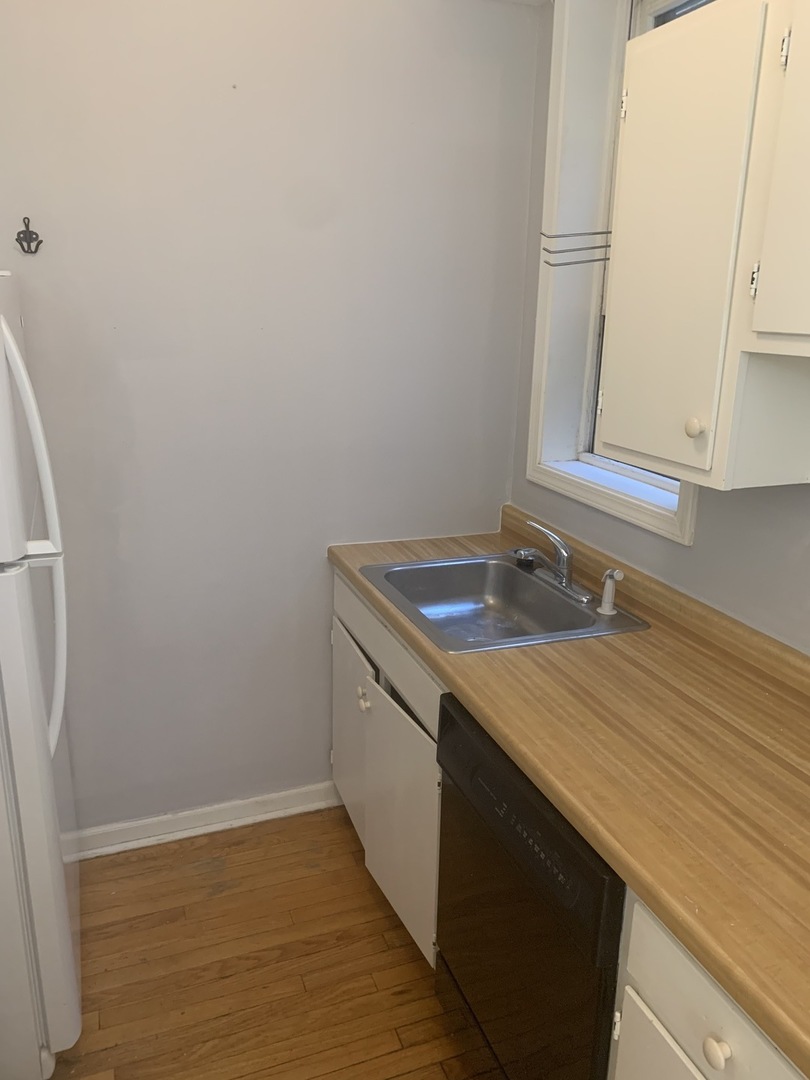 1448 West Polk Street, Unit 2F Chicago, IL 60607 - Photo 9 of 19