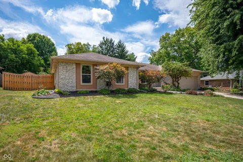 $309,990 | 747 Yosemite Drive, Indianapolis, IN 46217