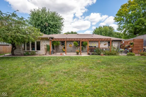 $309,990 | 747 Yosemite Drive, Indianapolis, IN 46217