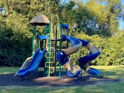 $309,990 | 747 Yosemite Drive, Indianapolis, IN 46217