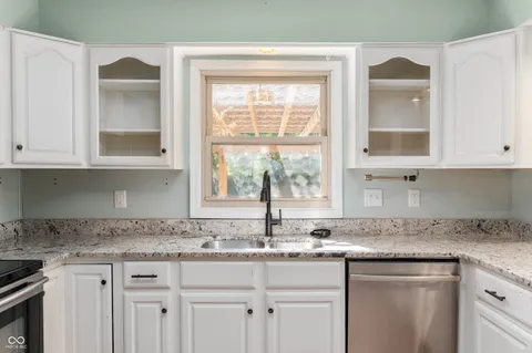 $309,990 | 747 Yosemite Drive, Indianapolis, IN 46217