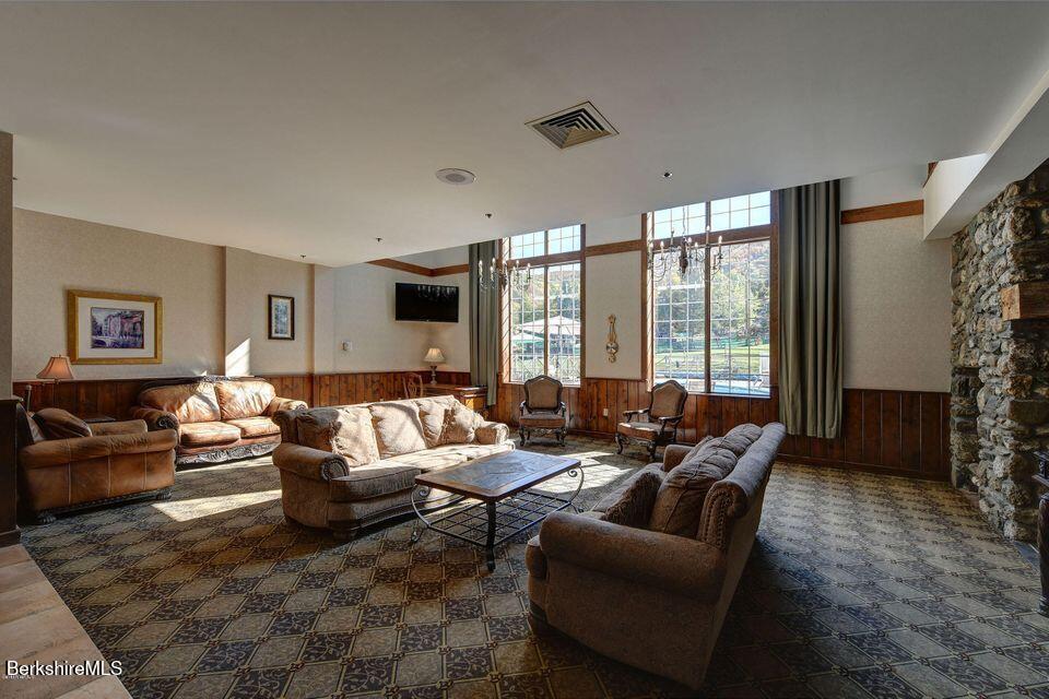 37 Corey Road, Unit 633 Hancock, MA 01237 - Photo 5 of 19 Country Inn Lobby
