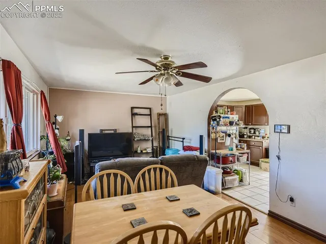 a view of a livingroom with furniture