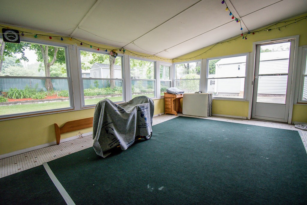 17 Rutherford Avenue Warwick, RI 02886 - Photo 33 of 37 Gallery Image 33