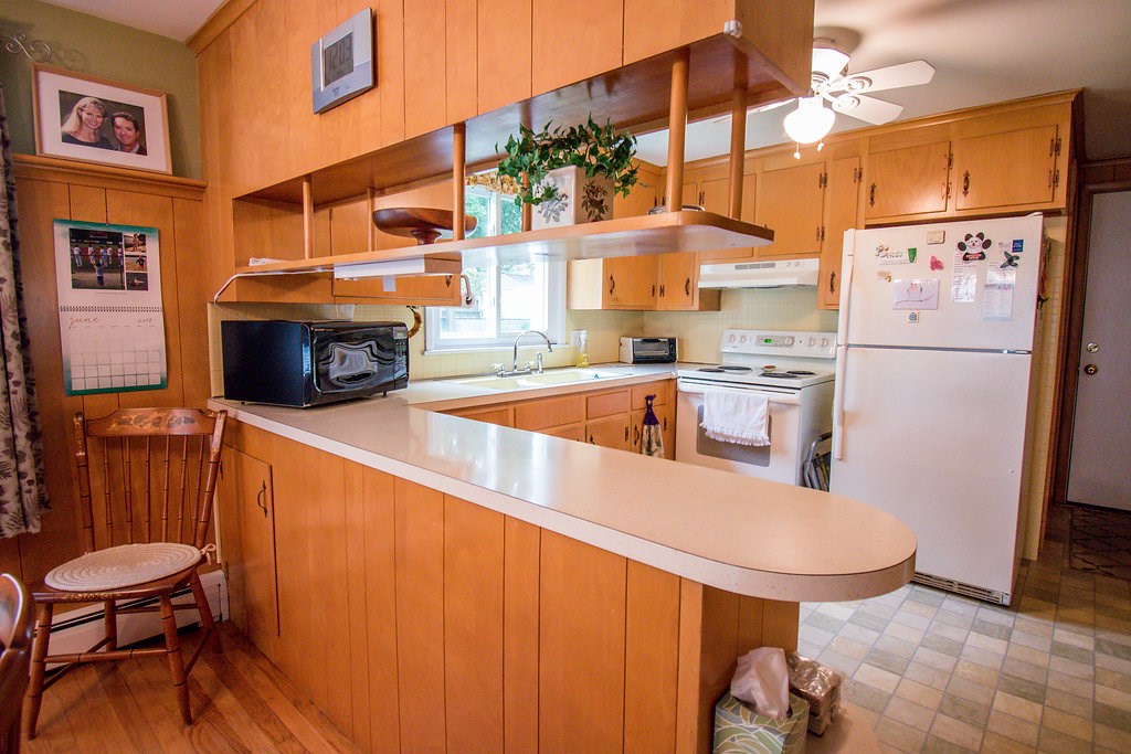 17 Rutherford Avenue Warwick, RI 02886 - Photo 5 of 37 Gallery Image 5