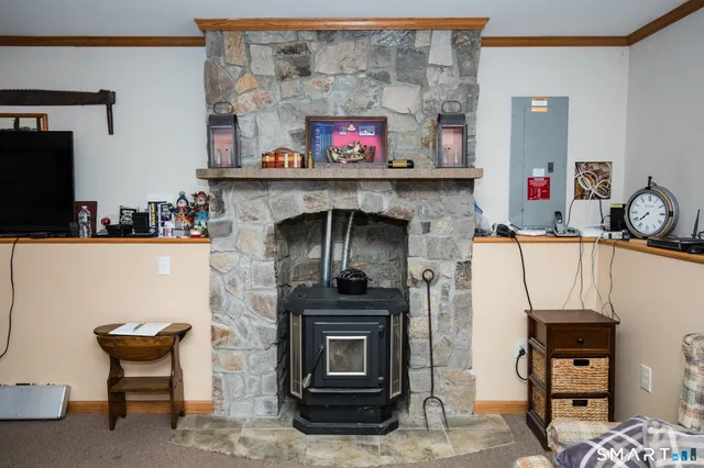 $479,000 | 146 Fitch Street, North Haven, CT 06473