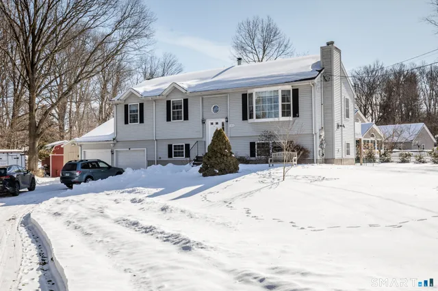 $479,000 | 146 Fitch Street, North Haven, CT 06473