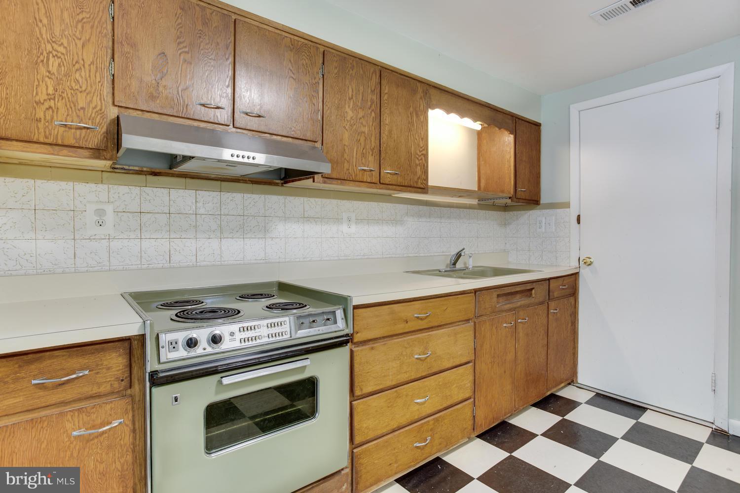 5971 Deale Beach Road Deale, MD 20751 - Photo 17 of 28 Lower Level Kitchen