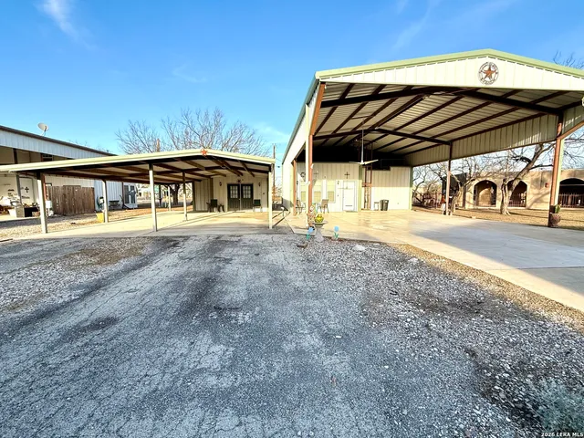 $190,000 | 25 Cenizo Circle, Brackettville, TX 78832