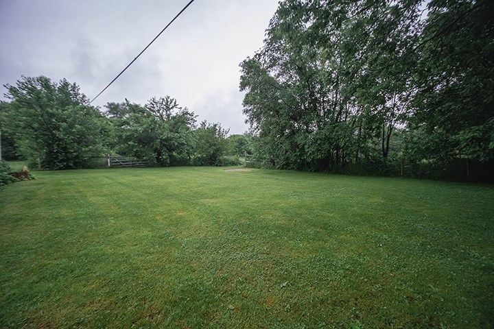 2829 Rice Avenue Rockford, IL 61101 - Photo 20 of 21 a view of a green field