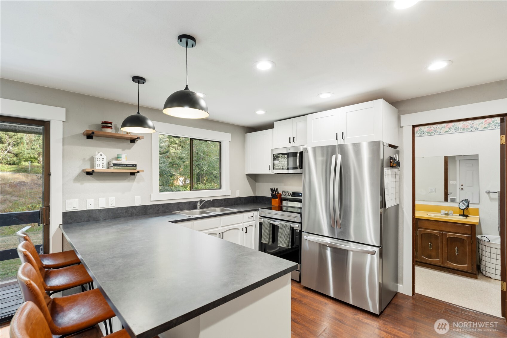 168 Chilvers Road, Unit E & F Chehalis, WA 98532 - Photo 13 of 29 Gallery Image 13