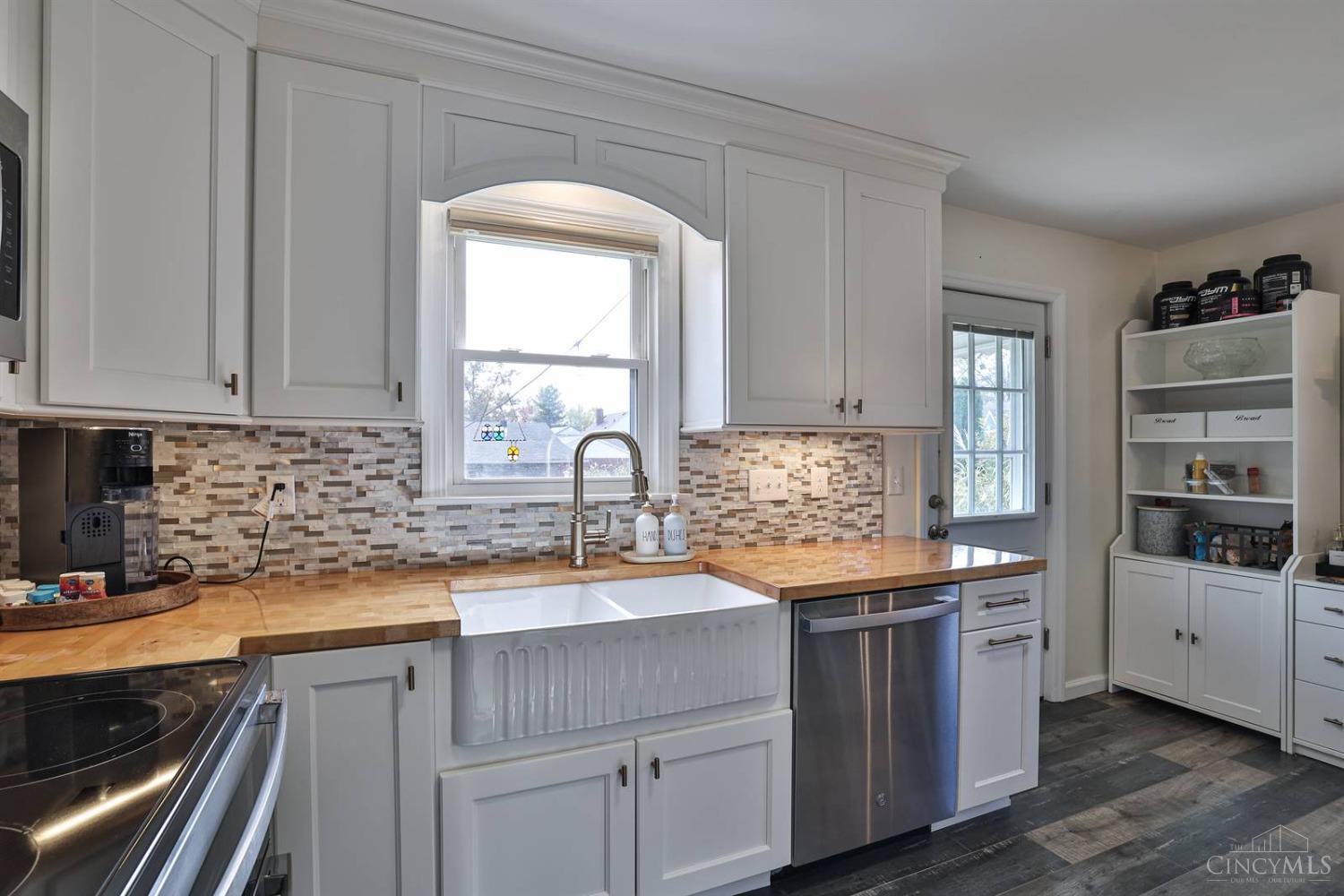 4555 Buxton Road Cincinnati, OH 45242 - Photo 9 of 25 Gallery Image 9