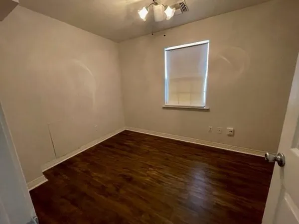 $2,000 | 306 Elmeer Avenue, Metairie, LA 70005