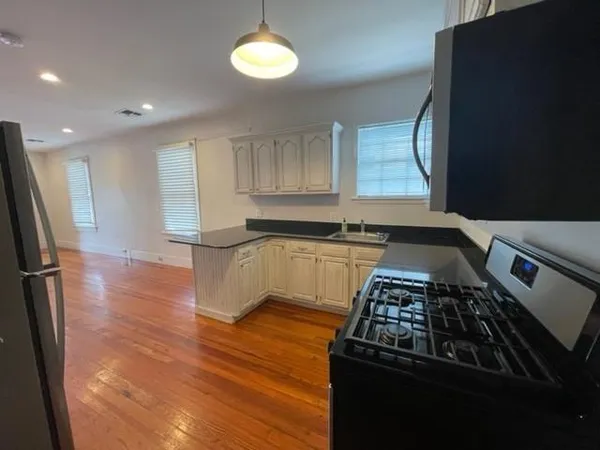 $2,000 | 306 Elmeer Avenue, Metairie, LA 70005