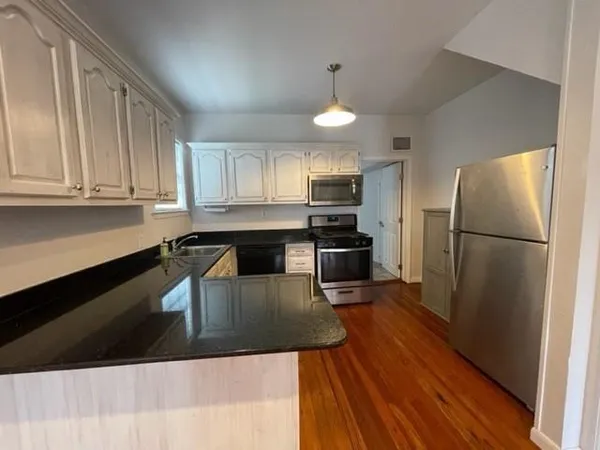 $2,000 | 306 Elmeer Avenue, Metairie, LA 70005