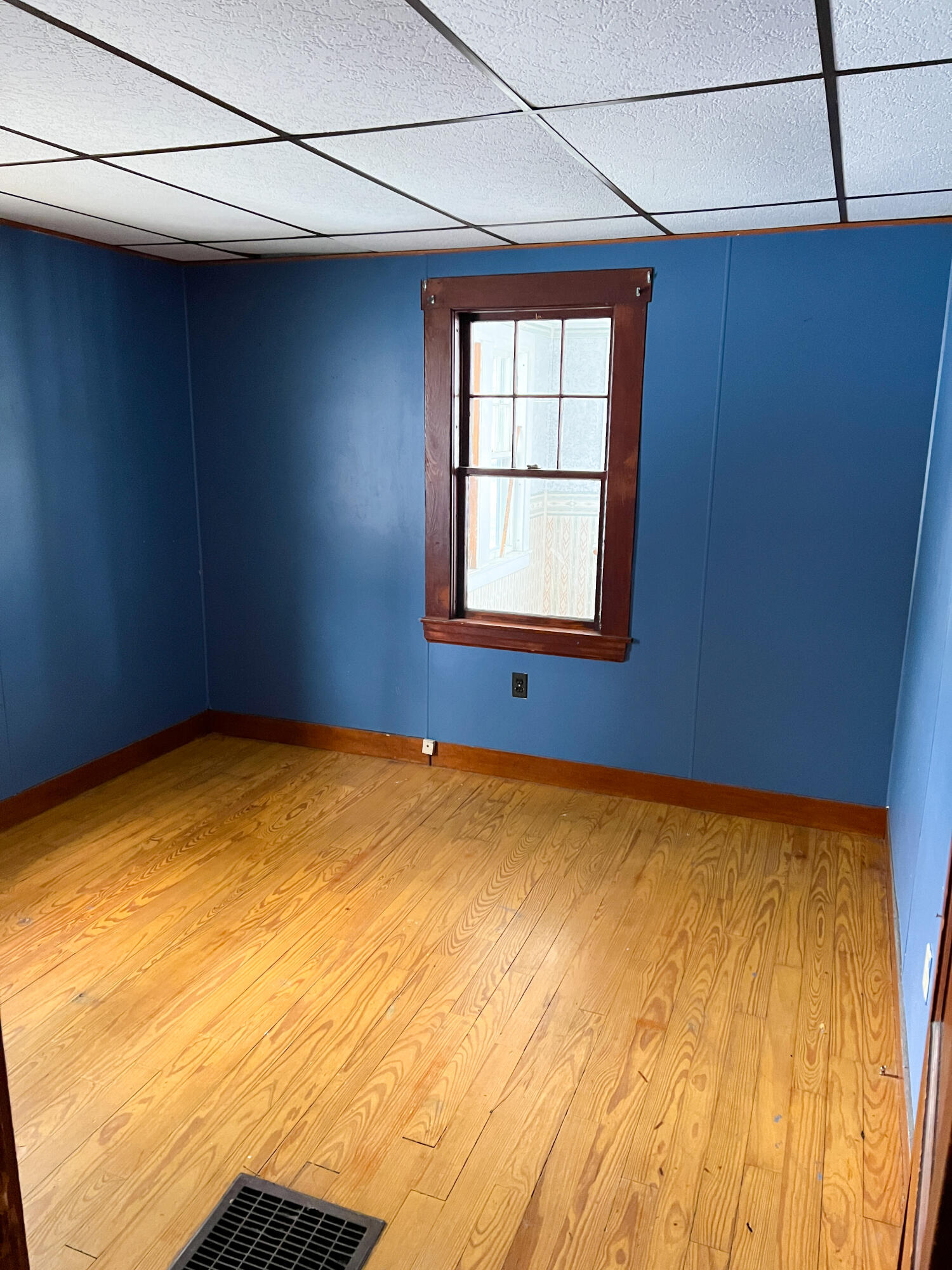 229 County Road Waterville, ME 04901 - Photo 11 of 23 Bedroom 1