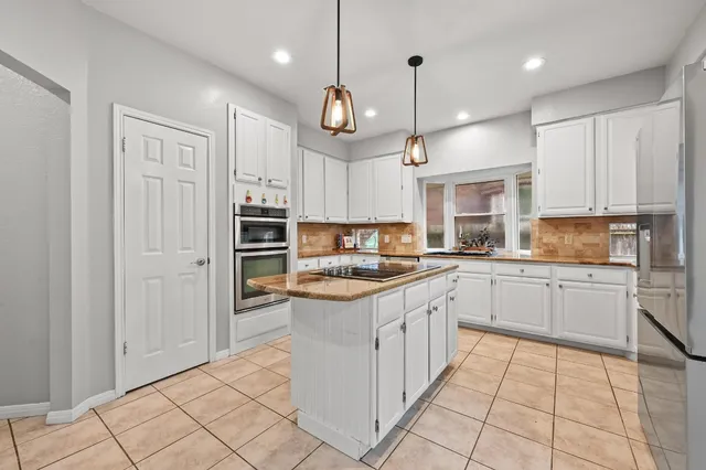 $539,000 | 1212 Cardinal Lane, Round Rock, TX 78681