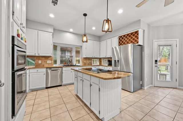 $539,000 | 1212 Cardinal Lane, Round Rock, TX 78681