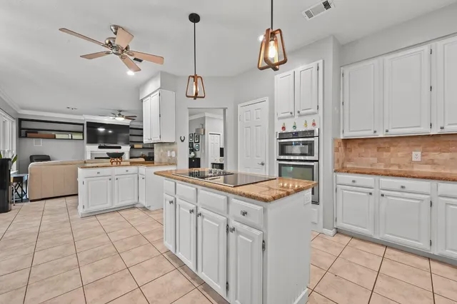 $539,000 | 1212 Cardinal Lane, Round Rock, TX 78681