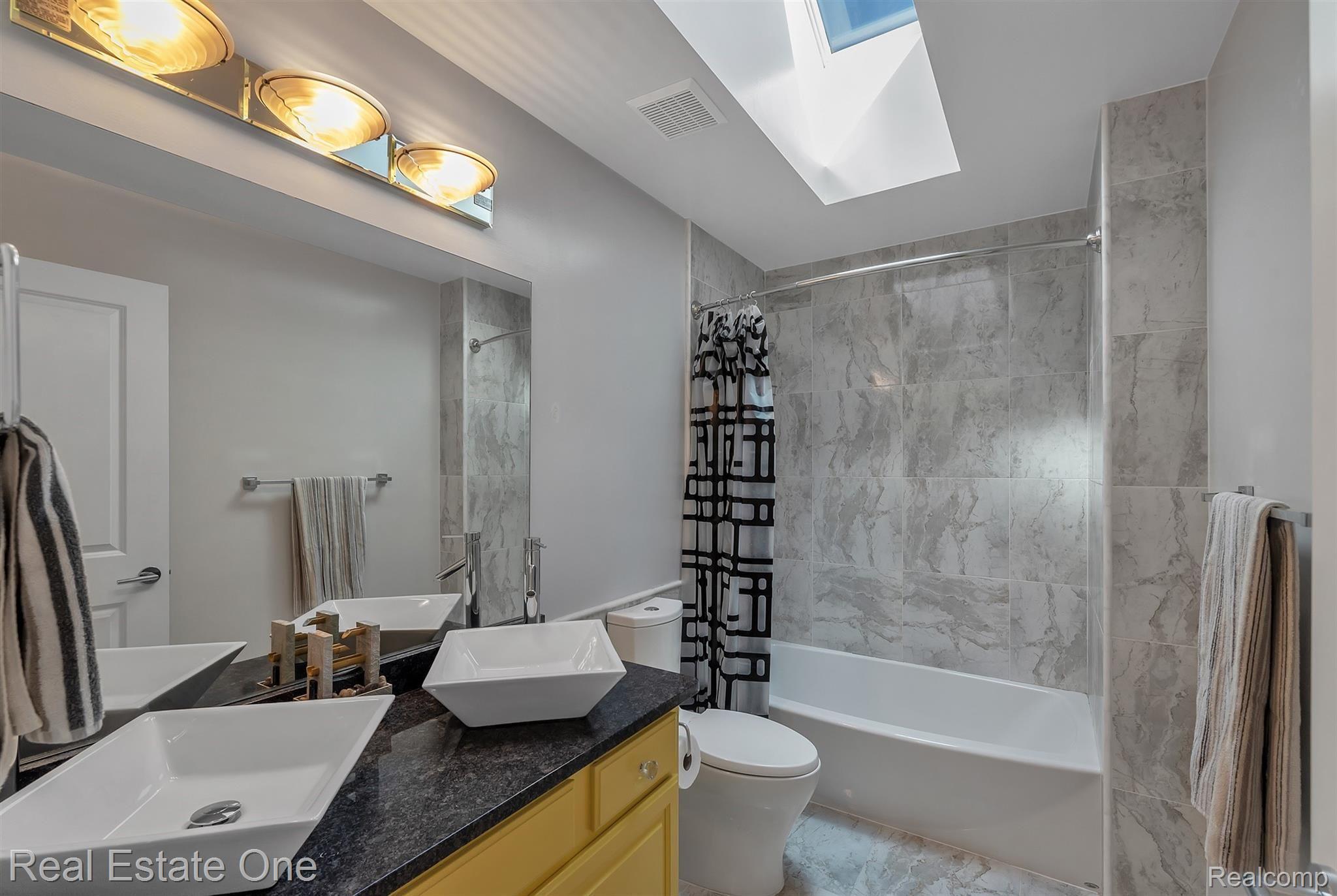 41808 Glade Road Canton, MI 48187 - Photo 28 of 51 35-41808 Glade Rd -WindowStill-Real.jpg