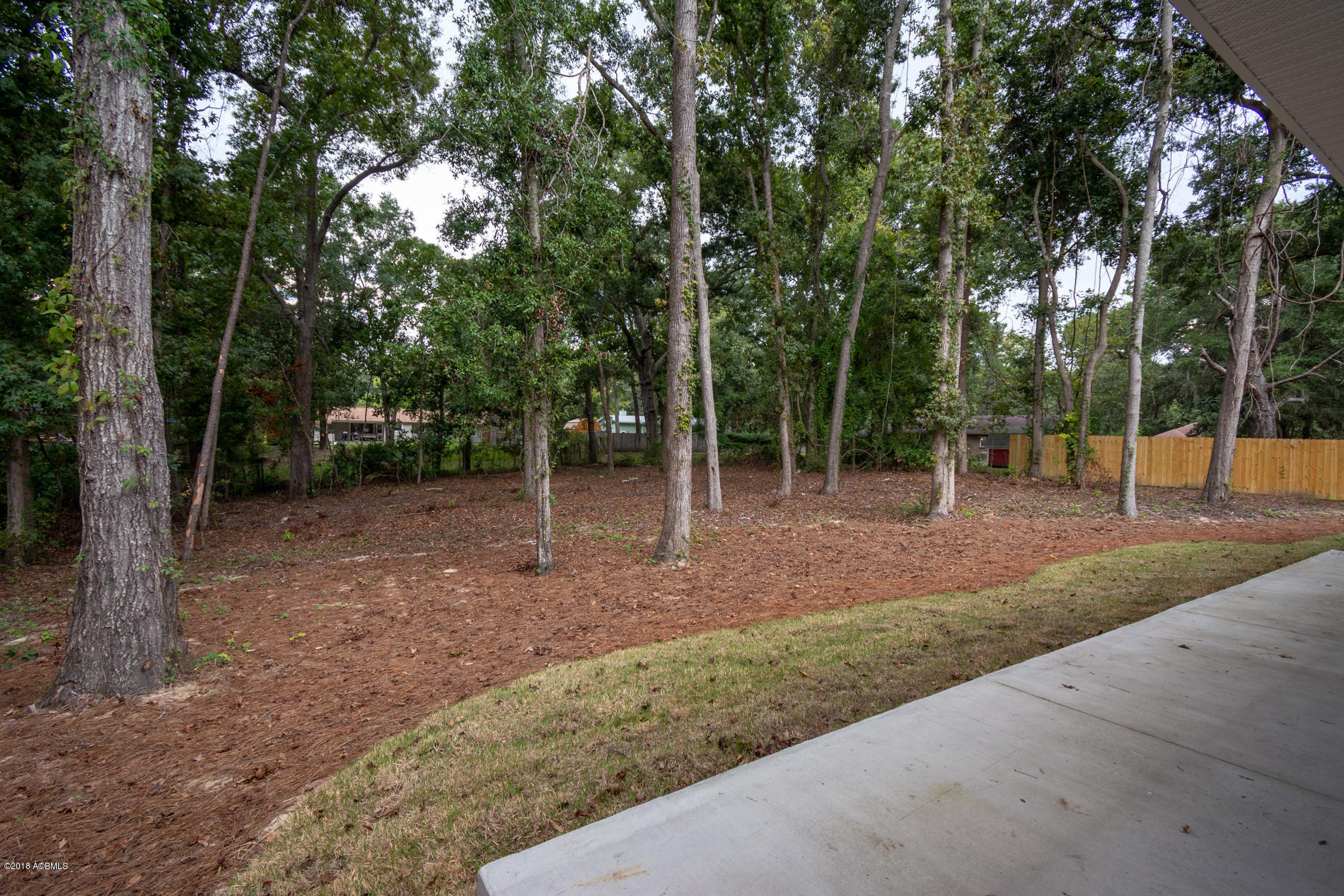 23 Wiggins Road Beaufort, SC 29907 - Photo 19 of 20 side view