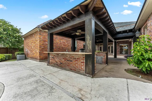 $1,630,000 | 2611 Cedar Lodge Drive, Baton Rouge, LA 70809