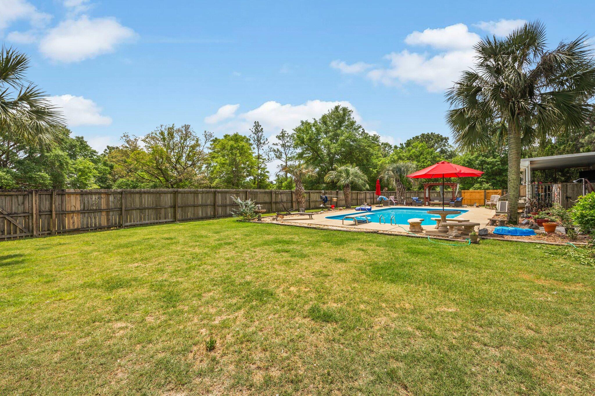 1120 Tallokas Road Crestview, FL 32536 - Photo 38 of 55 a view of garden