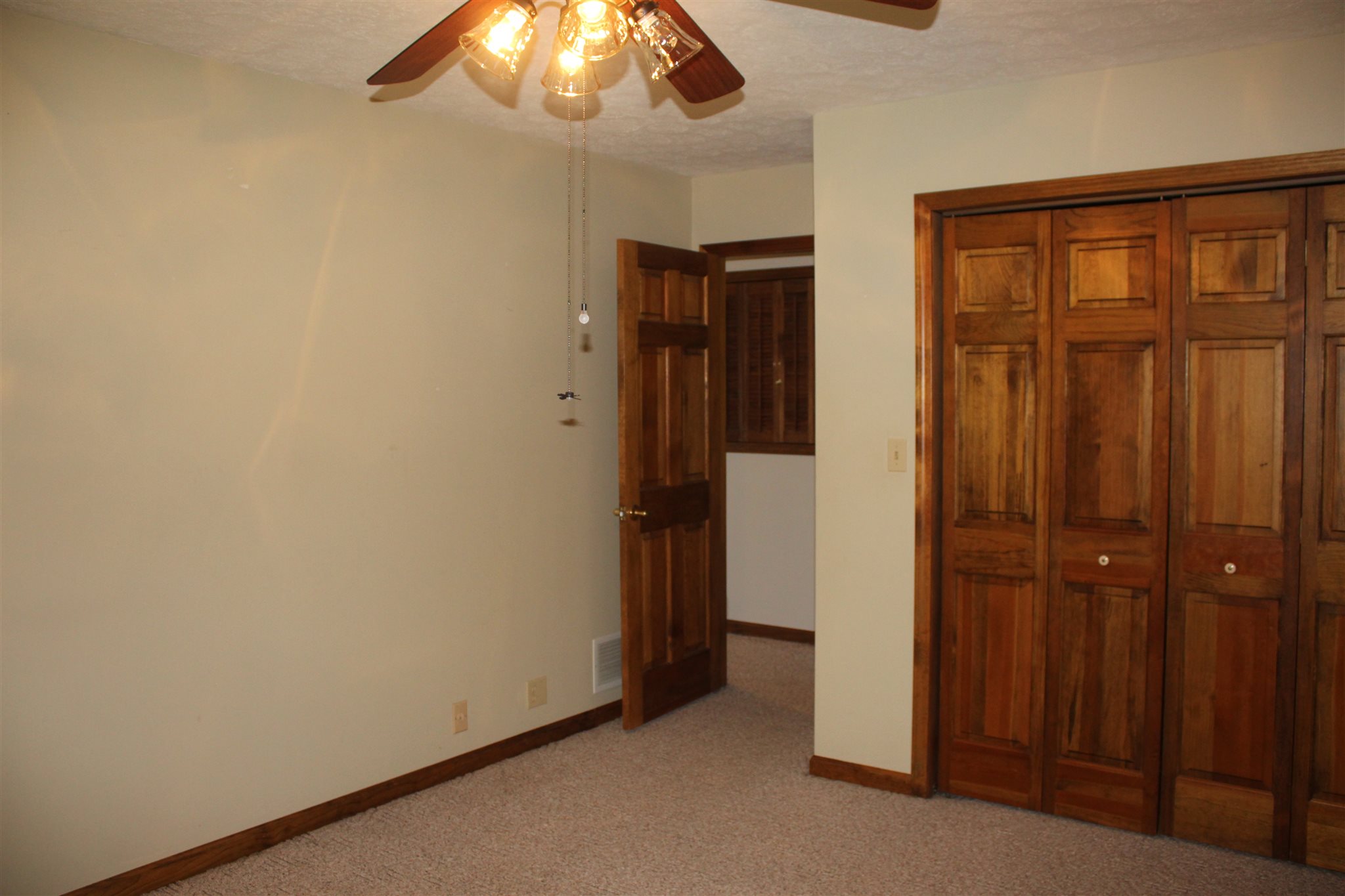 2083 Mt Pleasant Road Bedford, IN 47421 - Photo 7 of 24 Gallery Image 7