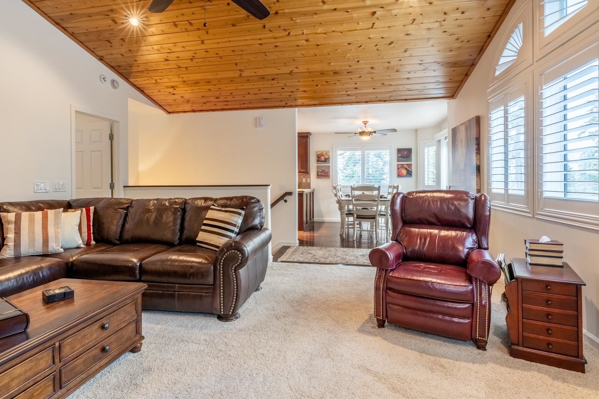 236 Davison Road Mammoth Lakes, CA 93546 - Photo 5 of 49 a projector room with furniture