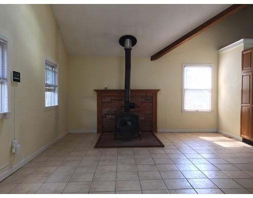 6 Austin Road Billerica, MA 01821 - Photo 8 of 21 Gallery Image 8
