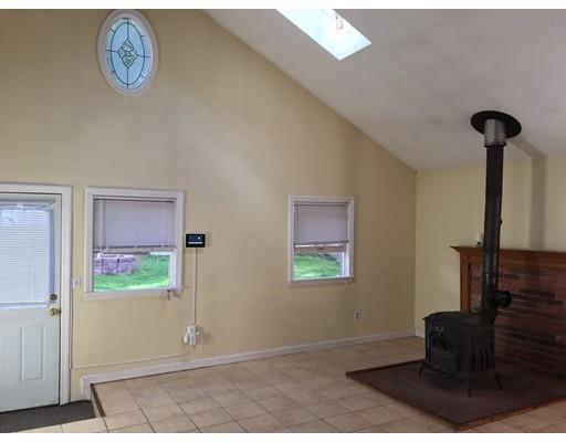 6 Austin Road Billerica, MA 01821 - Photo 9 of 21 Gallery Image 9