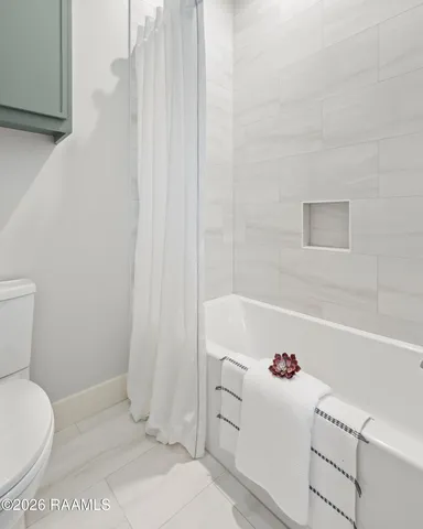 $749,000 | 211 Sabal Grv Lane, Youngsville, LA 70592