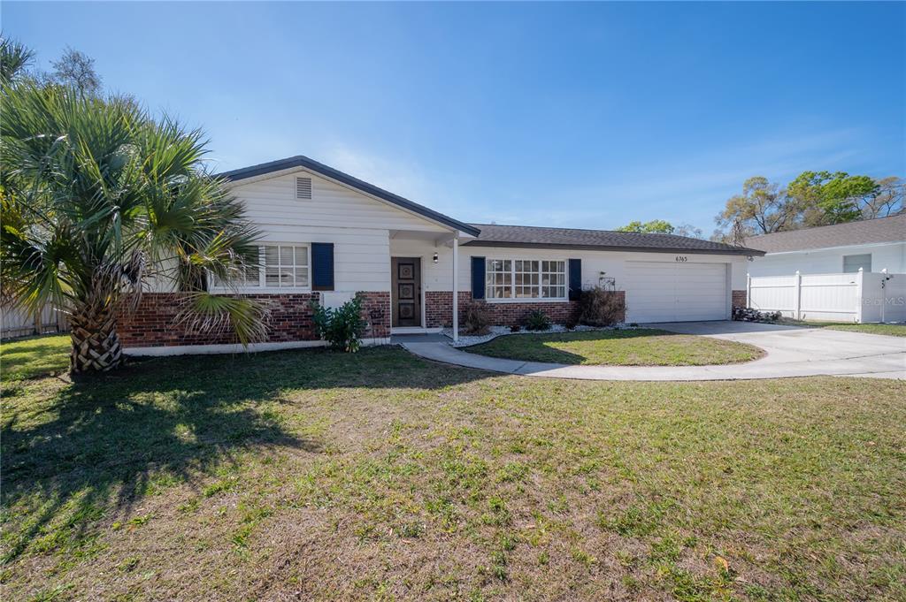 6765 Ralston Beach Circle, Tampa, FL 33614 Compass