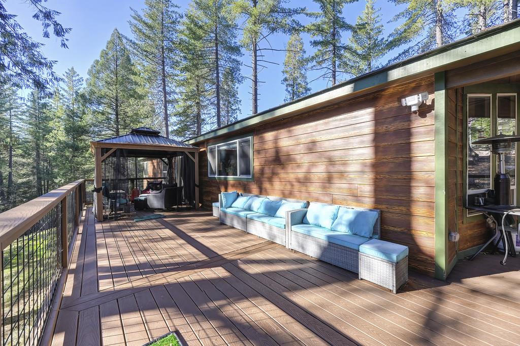 5060 Chestnut Court Georgetown, CA 95634 - Photo 53 of 65 a view of backyard with outdoor seating