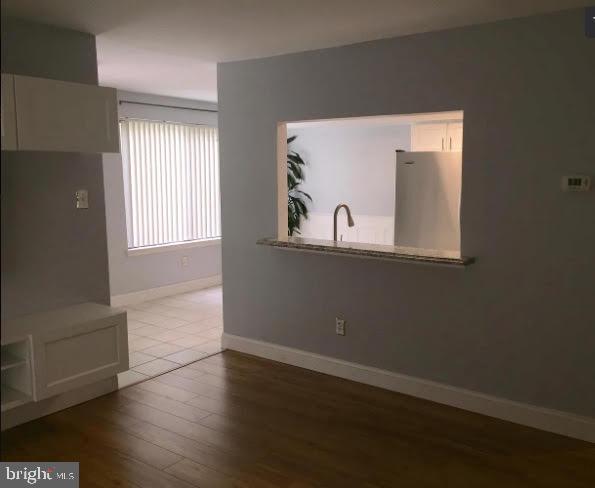 409 Gregorys Way Voorhees, NJ 08043 - Photo 17 of 37 Living Room view o kitchen and dining area